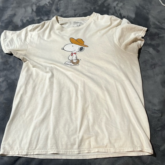 graphic T-Shirt | Snoopy design - Picture 1 of 3